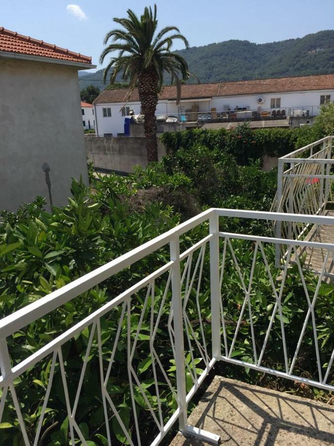 Apartman Lorena Stari Grad  Zewnętrze zdjęcie