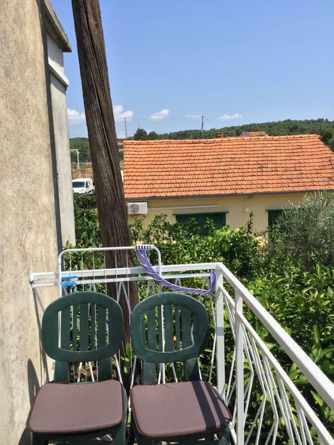 Apartman Lorena Stari Grad  Zewnętrze zdjęcie
