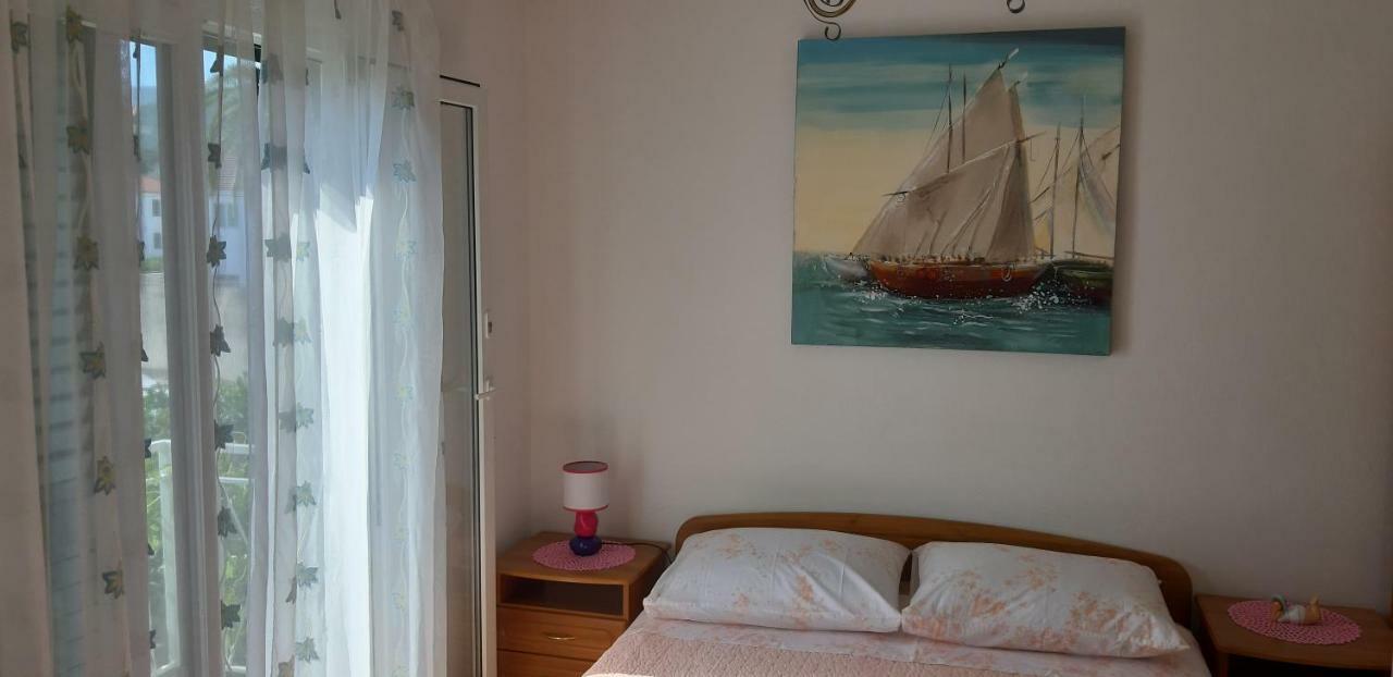 Apartman Lorena Stari Grad  Zewnętrze zdjęcie