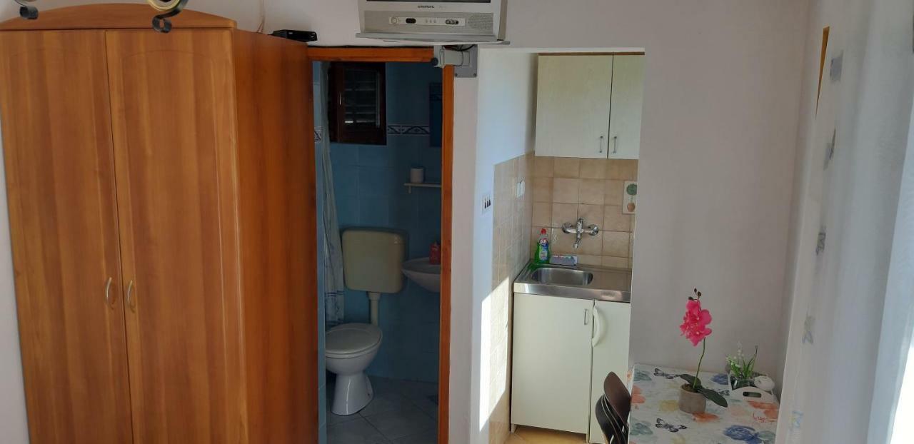 Apartman Lorena Stari Grad  Zewnętrze zdjęcie
