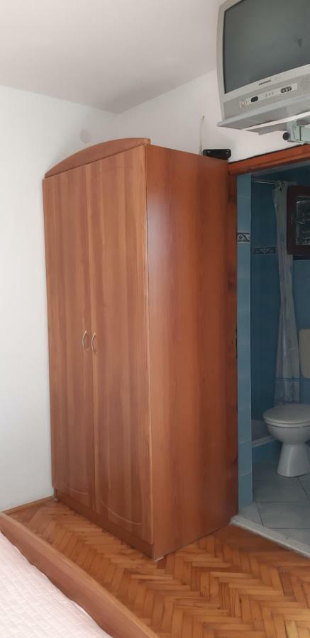 Apartman Lorena Stari Grad  Zewnętrze zdjęcie